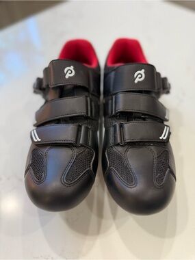Peloton Black Cycling Shoes with Pink Interior and Red Pedals Size 41 NWOB